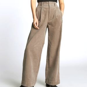 EVERLANE The Corduroy Way-High Drape Pant Size 14 GUC